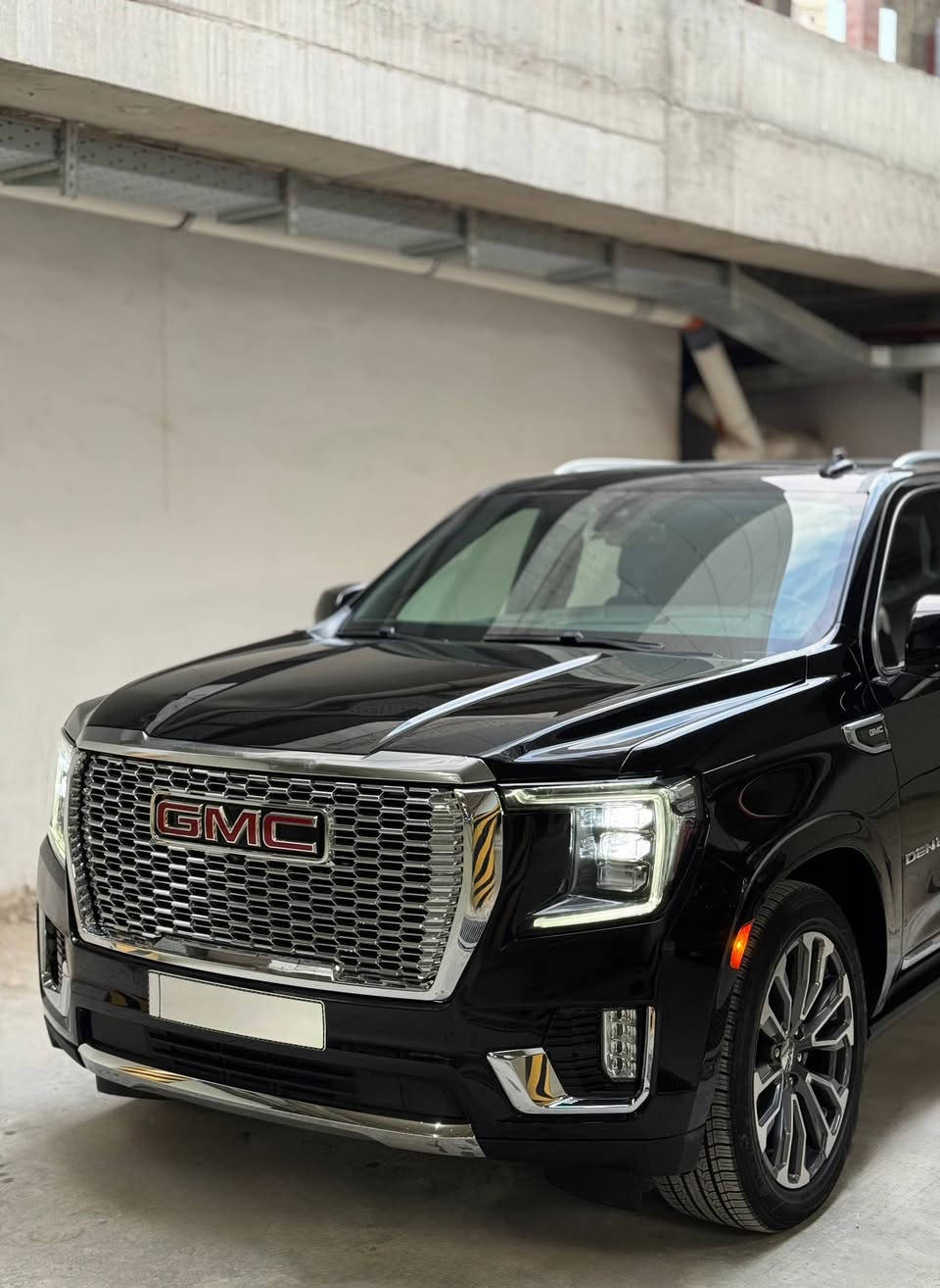 السلام عليكم ‎
للبيع  يوكن جمسي دينالي  

السعر بلاش 425 ورقة وبيها مجال بسيط 

 السيارة موديل 2021

الموصفات

داخل اسود منفصل vip
دخول ذكي
دوس كهرباء
5 كامرات
داتو شو
حساسات امامي خلفي
ردارات امامي وخلفي مع نضام مانع التصادم التلقائي
شاحنه لاسلكي
بانوراما 
لايت led زنون
صندوك كهرباء 
فوريل
اضمة قيادة متعددة
دبل اكسل 
وباقي موصفات الدنلي معروفة فول مواصفات

السيارة بيها  قطعتين صبغ باب السايق وخلف السايق  بدون دواخل  وجاملغ مبدل اصلي 

صور الحادث بلمنشور 

سيارة ماشية 80 الف

كير محرك مكفولات 

رقم اربيل الجديد هزة وفحص كلة جديد  هزة وفحص وارقام جديدة شرط التحويل
السيارة بيها تضليل بلسنوية

مكان السيارة بغداد حي الجهاد

للاستفسار ‭0783 819 9707
