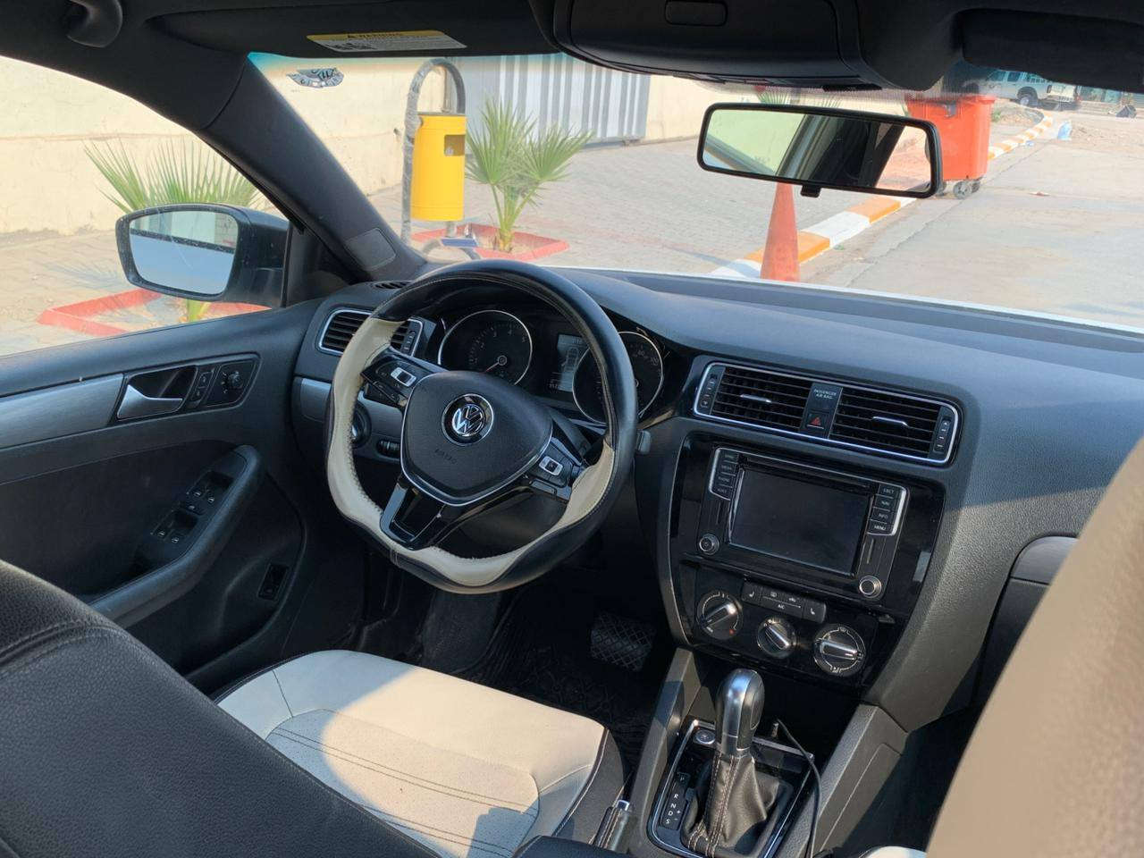 ڤۆلکس واگن جيتا 2016 سپى بەفرى 
شاشە گەورە كوشن جلد و دوو ڕەنگ و ھيتەر 
شەغال جام حەساس  گێر ئۆتۆ عادى سپۆرت 
مەكينە ١٨ تۆربۆ سەنەوى نوێيە بەناوى خۆمە سەنەوى ٢٠٢٨ 
زۆربەى شتەكانى نوێيە  توندو تۆڵە
كۆبۆنى بەنزينى ھەيە 
١٧٩ ھەزار  km ڕۆيشتوە 
 ٢٤٠ ھەزار غرامەى لەسەرە  

سعر : داوای بکە لە کۆمێنت ڕاستەوخۆ بۆت دێت 🤖 

يەك پارچەى ھەيە بەس بۆنيت  سوبغە 
يەك سەرە شانصى سبوغە 
ئێرباگ بەس سوكان تەقيوەو سيستەم كراوەتەوە 
گێرو مەكينەى بەشەرت 

بۆ پەیوەندی کردن بە خاوەنی 

***********
