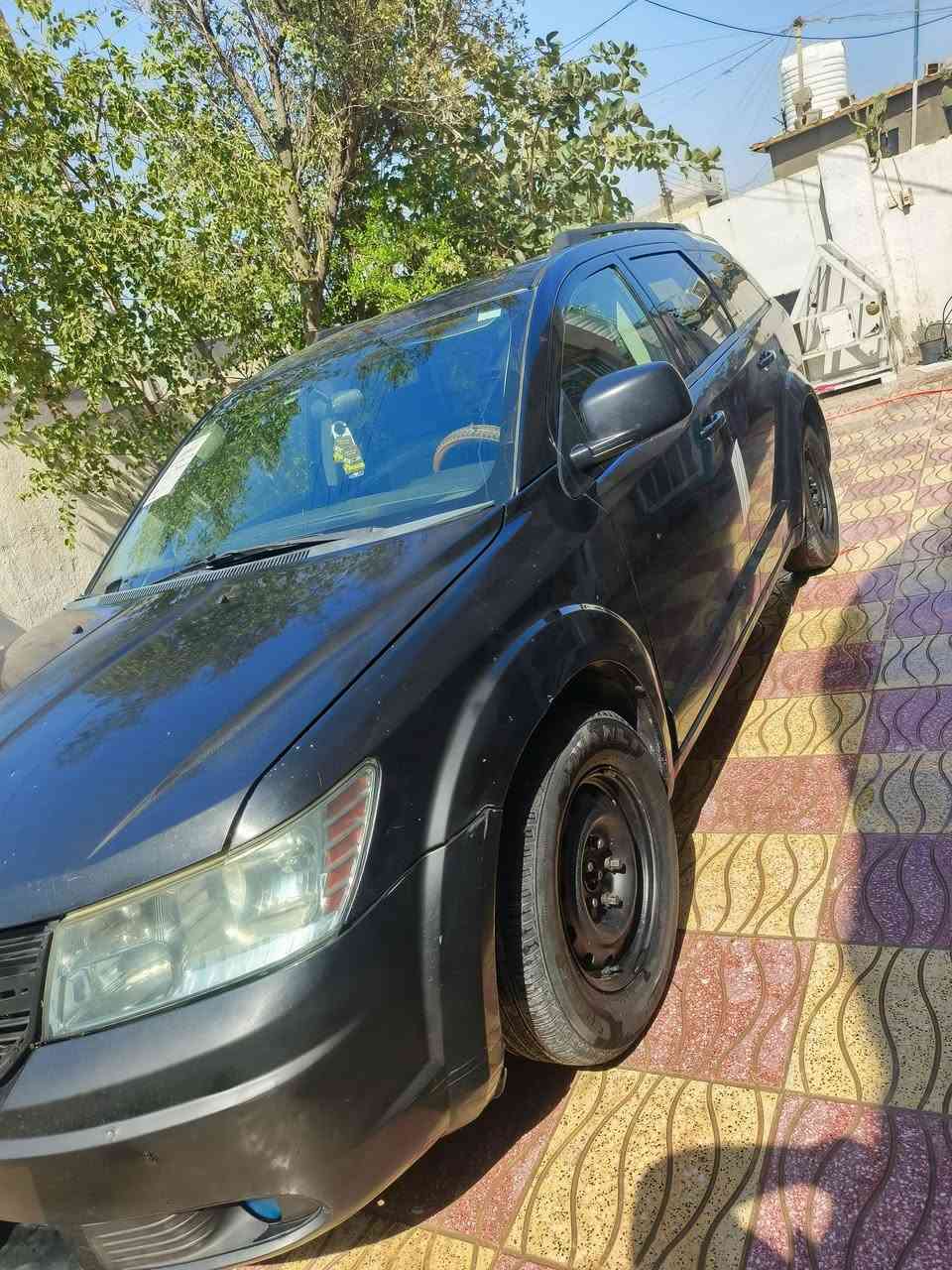 سلام عليكم دوج جورني ٢٠١٣ اصولي رقم سلمانيه ألماني بس لكردي قفل جهازه سياره جديده كير مكينه تبريد تاير صدر جديد  بيعلك كوم حديد يعني ادوات لدكلي وكاله غيره ماعندي انطيك سنويه ورقام اصليه مو ستنساخ وتكفلك دوله وعشائر بيع أو مراوس حسب القناعه بغداد مجمع بسمايه ***********
