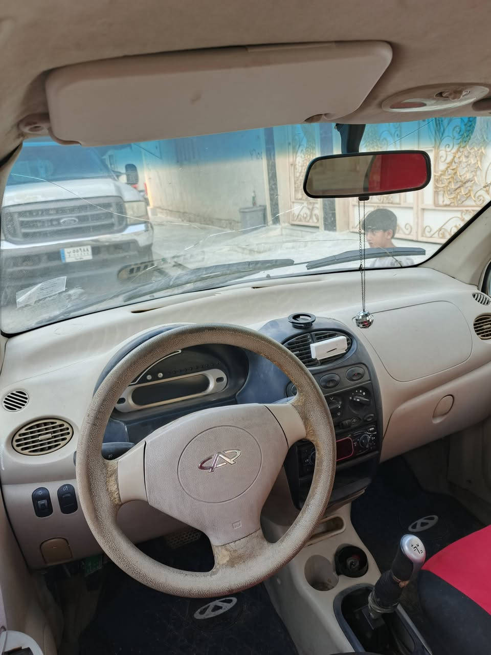 السلام عليكم
سيارة شيري QQ (كوكو ) للبيع بسعر مناسب 
كير أوتماتيك كهربائي 
زوج تايرات جديد 
سيارة يحتاجلها شوي ترتيب 
رقم كربلاء  خصوصي الشرعي بكربلاء يريد تحويل بدون وكالة 
العنوان موصل قرب حي سومر 
السعر ( 18 $ ) 
***********
