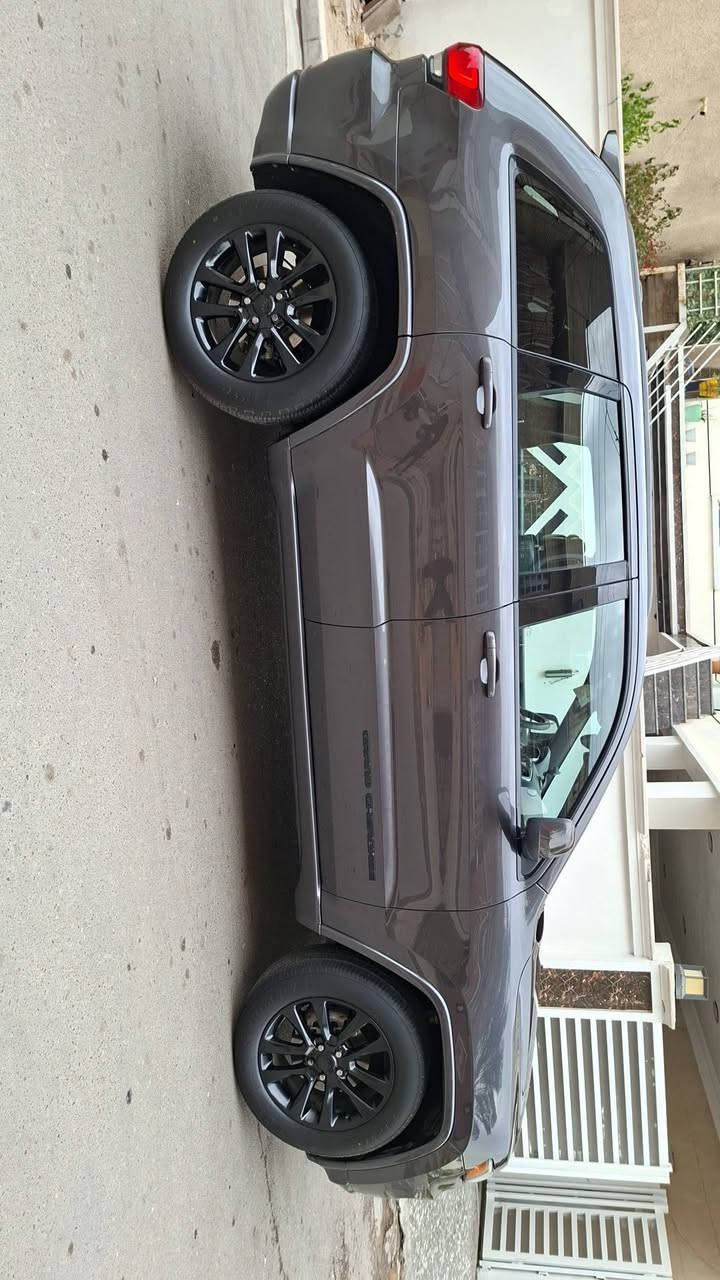 السلام عليكم للبيع موديل 2018
صور الحادث بل منشور 

لغود شواصي كير مكينة مكفولات 
صبغ عام 
مابيهة اي نقص ماشية ٩٠ كيلو 

صدر تخم تاير خير من الله 
السعر ١٦٥ ورقة وبيهة مجال 

*********** 

نضافة ٩٠%
