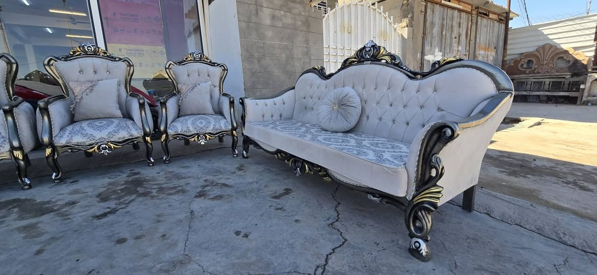 شراء كافت انواع التخامه
تخم ملكي تركي حفر ماركه صبغ حراري ١٠نفرات نضيف جدآ اخو الجديد يرهم مراوس او بيع 
العنوان ابو خستاوي طريق ياحسين 
الفرع الأول عمود٥٩ 💢 
الفرع الثاني عمود ٧٢معمل ومعرض باب الحوائج ***********واتساب
