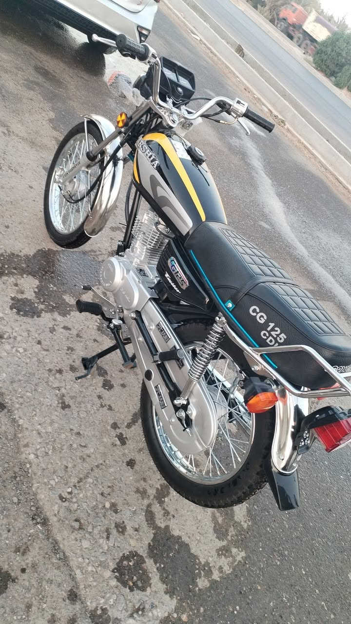 السلام عليكم دراجه ارشه موديل 2026 جديده بل جيس السعر 600 وبيها مجال قليل
***********
