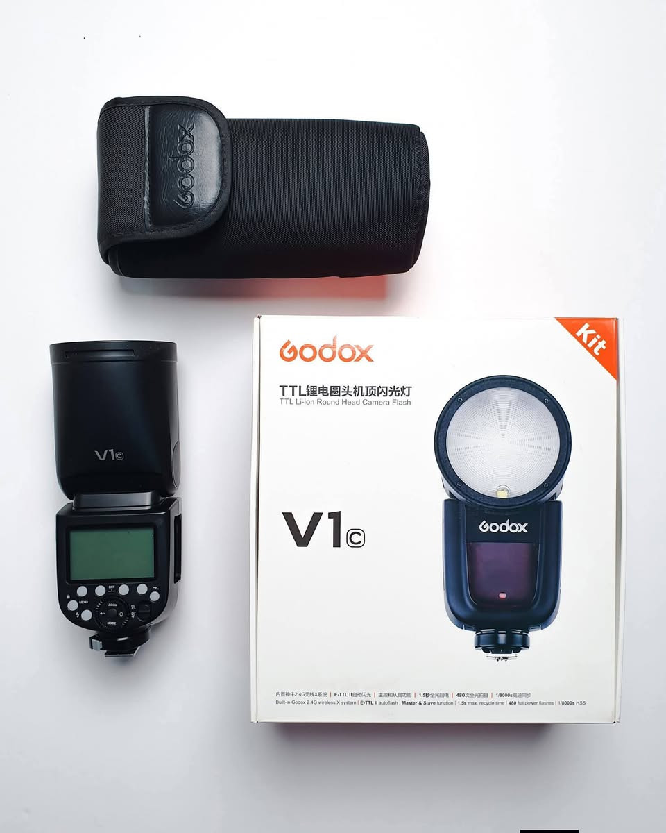 السلام عليكم
Canon EOS-1D X Mark II
الجيل الأحدث والأكثر تطور وتعتبر من أغلى كاميرات DSLR الاحترافية
الرياضية مال الملاعب غنيه عن التعريف مصورين الدوري العراقي يعرفونها شنو من مواصفات بيها 
الملحقات عدسة فتحه F4 .200.70 
فلاش كودوكس 
جنطه مقسمه+ عده تنظيف+ستاند أحادي+ كادريتر نقل صور 
رام 16 سانديسك + كرسي ستول 
السعر 25 ورقه وبيها مجال للشراي 
العنوان بغداد النهروان شارع الشمري 
***********
