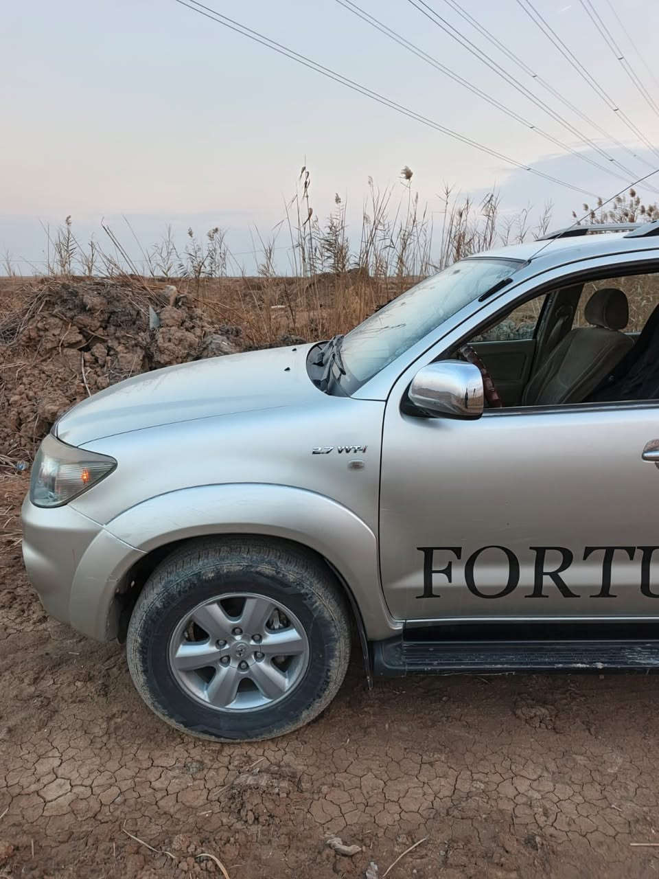 تيوتا فورشنل  فور ويل موديل ٢٠٠٩   مكينه وكير مكفولات خير من الله مكفوله  من الضرر تخم تاير جديد ٧راكب ٣قطع تبريد تحكم استيرن حساسات خلفيه +كامره سياره جاهزه رقم شمالي  السعر ١٦٠وبيها مجال مكانها بغداد المدائن منطقه المعله  للاستفسار ***********
