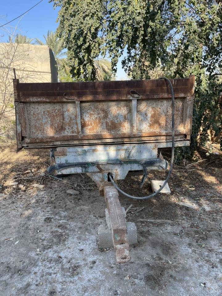 السلام عليكم ورحمت الله وبركاته عربانه وفدان عدد 2 وخرماشه للبيع  مكانهن كربلاء طوريج للاتصال ***********
