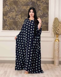 ملابس • مقاسات متعددة • ألوان متعددة