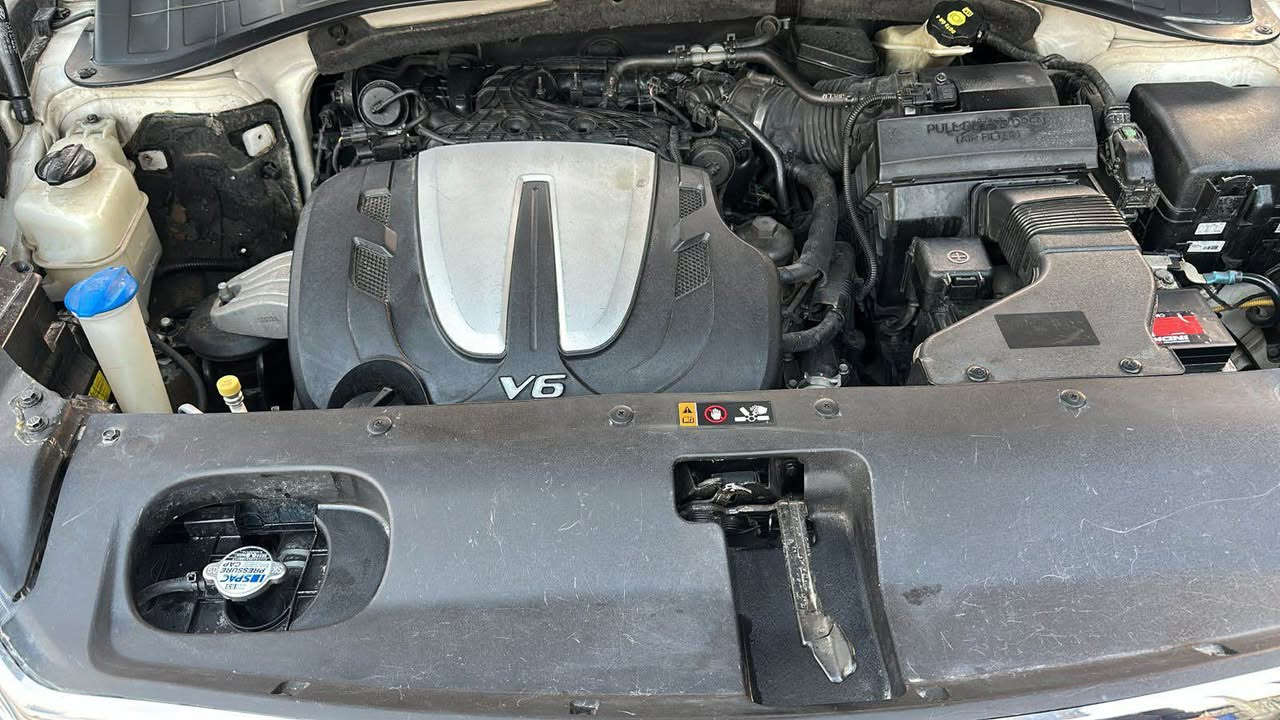 السلام عليكم اخوان 7714252603

للبيع بأسمي التحويل ثاني يوم رقم ( بغداد ) 

كيا سورنتو 2018 خليجي  

نص فول مواصفات

السياره جداً جديدة  

6 سلندر 3.5

7 راكب 

3 قطع تبريد 

بصمة 

بصمة ابواب 

 

جنطة كهربائية 

جنطة ذكية 

كشنات جلد

كشنات كهرباء

نقطة عمياء 

تحديد مسار 

مانع نزلاق 

كروس مثبت سرعة 

سايد بريك دكمة 

3 انظمة قيادة 

نظام ترحيب  

ويل كروم 19

حساسات امامي و خلفي 

كامرا خليفية دوارة 

اشاير بل مري 

تحكم استيرن 

منظومة لايت زنون 

شاشة كار بلاي ذكية بنظام اندرويد 

تخم تاير جديد ، صدر كامل جديد 

كير + محرك ( كفالة ) 

سيارة  بيهة تبديل بنيد والسونار موجود  واماكن بارد بسيطة 

السيارة مكفولة من ( الصبغ ) . 

                          

السعر ( 233 ) وبيهة مجال شي بسيط وبالخدمة للطيبين . 

التواصل خاص او واتساب او الاتصال *********** بغداد, العراق
