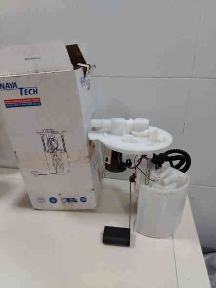 عبوة كامله تجاريه جديدة للبيع 
النترا مديل 15 امريكي مضلع
جنت مخليه احتياط بالسيارة
ماخذها ب 45 وابيعهه ب 35 الف مكاني بغداد البلديات ***********
