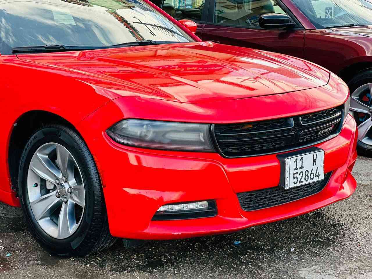 السلام عليكم جارجر 2018للبيع  السعر 225 اوبيهة مجال السيارة بدون حادث قطعتين دبل كود جاملغ خلفي او قبق جنطة او بيهة بخشم الجاملغ الأمامي شوية بارد قليل مامصلح مامبين مكاني كربلاء ***********
