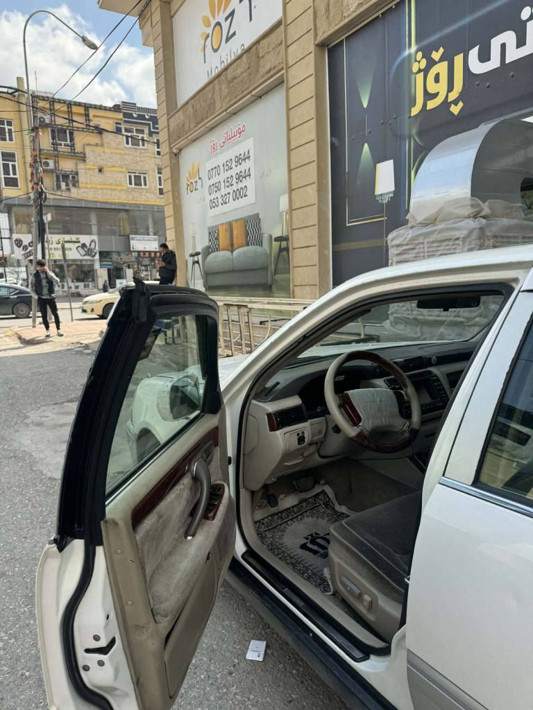 سەرەتا بەناوی خوا مەلیکە بڕاوە دیفۆڕی گەورە گێڕ مەکینە لۆک قرچی دواو پێشی هەیە وەرە با ئەم جەژنە بێ سەیارە نەبیت مۆدێل ٢٠٠٢ دوو دوگمە معامەلەیە زۆر کەم مووشتەری نی ئیزعاجمان مەکە قەرزو قیستم نیە سەیارە جوان دیارە هاتی ماڵەکەم بشکێنی نای فرۆشم پێو با گلەیی نەکەی بۆ زانیاری زیاتر *********** السليمانية, العراق
