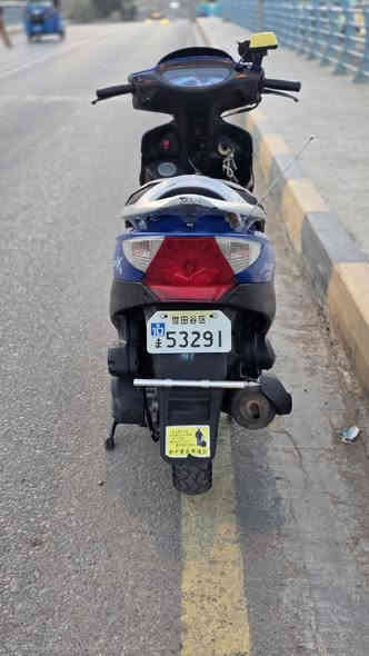 السلام عليكم دراجة كامكو V2  موديل 2013 للبيع
بيها دعمه مثل ما موجودة بالصور مفتوحة الدراجة
زينه الدراجة كلشي شغال 
رايدها ب500 الف وبيها مجال قليل
رجائا الشراي يراسل خاص فيسبوك أو واتساب *********** مكاني رفاعي
