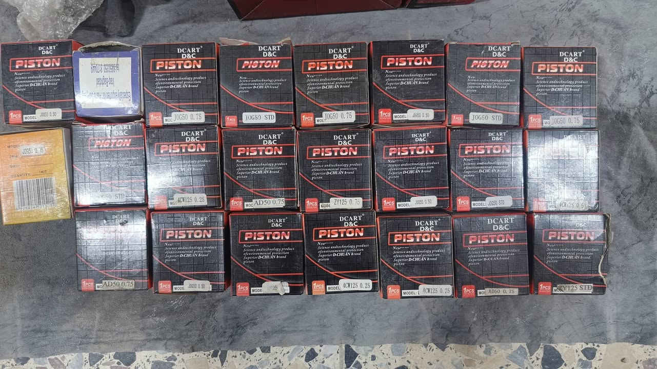 اللهم صل على محمد وآل محمد  
شلعه ادوات احتياطية ✅✅
بستم. مشكل عدد /24 بستم 
فيت بم فورزا عدد/ 3 
مجمع فراشة عدد 4 
بوشه وبستم سازوكي /1
جوزة وغرضها مال دراجة ماكس 140  عدد/2
يدة بريك 60 عدد2
جوزة بطة عدد /1
دسك بريك ماجستا عدد 2 
للستفسار 
‏‪***********‬‏
*********** 
عنوان الكاظمية الطي
