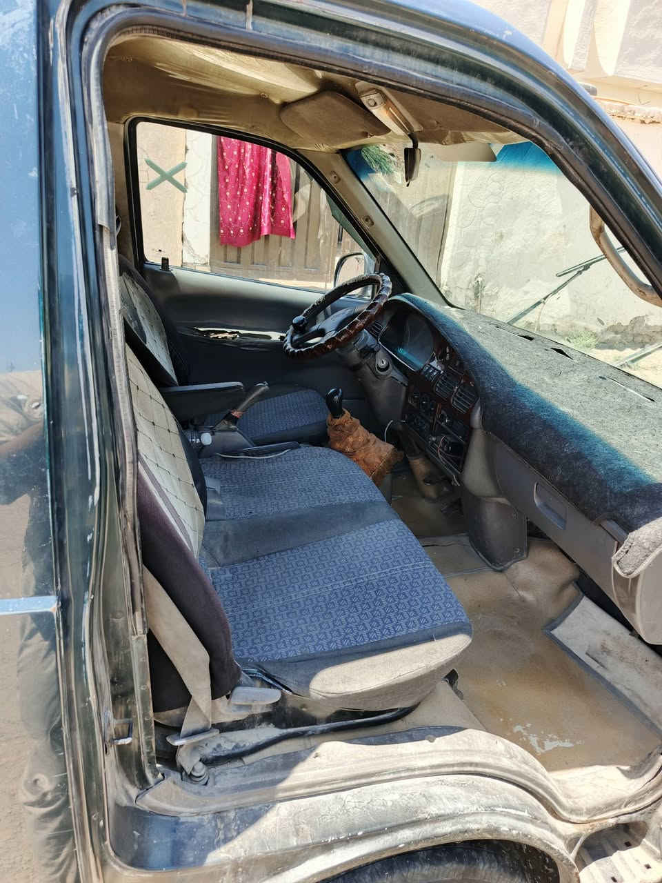 بريجو موديل 96سنويه عشره سبعه الفين  وسبعه وعشرين سياره بلاديه صبق ماكو محرك كير اكسن جديد مكينه ممفتوحه تخم تاير تحويل مباشر السعره 55وبيها مجال للستفسار ***********
