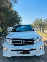 لاندكروز • ٢٠١٥ • ١٠٠ الف