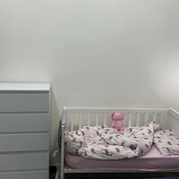 سرير أطفال • ايكيا • نظيف جداً