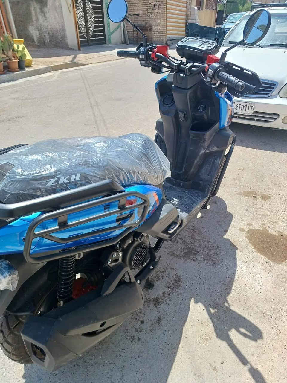 دراجة اباتشي جبلي كوري المنشا حجم المحرك 200 سي سي كابريتر سعة خزان البانزين 14 لتر بنزات امامي خلفي المكان بياع تقاطع الدرويش ***********
