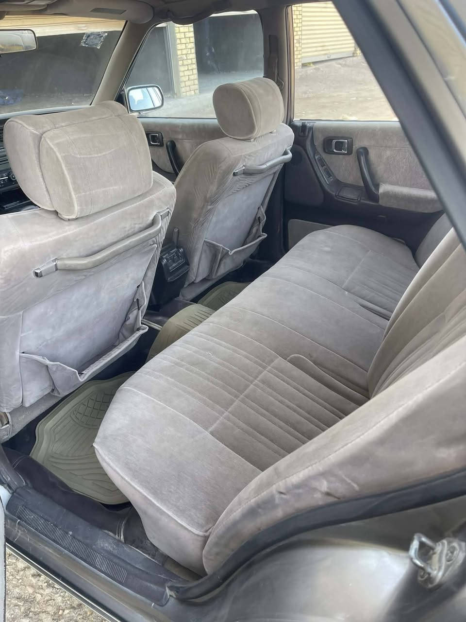 سلام عليكم سيدان سياره  موديل 91مكفول كفاله عامه كير ومكينه 2500 لا تبخير ولا تنقيص فقط مصبوغ عام الجماليه فقط بدون ضربه مكفول من لكص ولعيب شرعي سياره جاهزه وخير من الله تخم تاير جدد صدر جدد حداديه جدد كهربائيات كله شغاله تبريد ثلج+ تدفه سياره بعد أحله من لصوره ترايك وين ميعجبك رقم  ذي قار تحويل ثاني يوم مشروع وطني سنويه ل300
سعر 68 وبي مجال قليل ذي قار سيدخل الاستفسار الاتصال ***********
