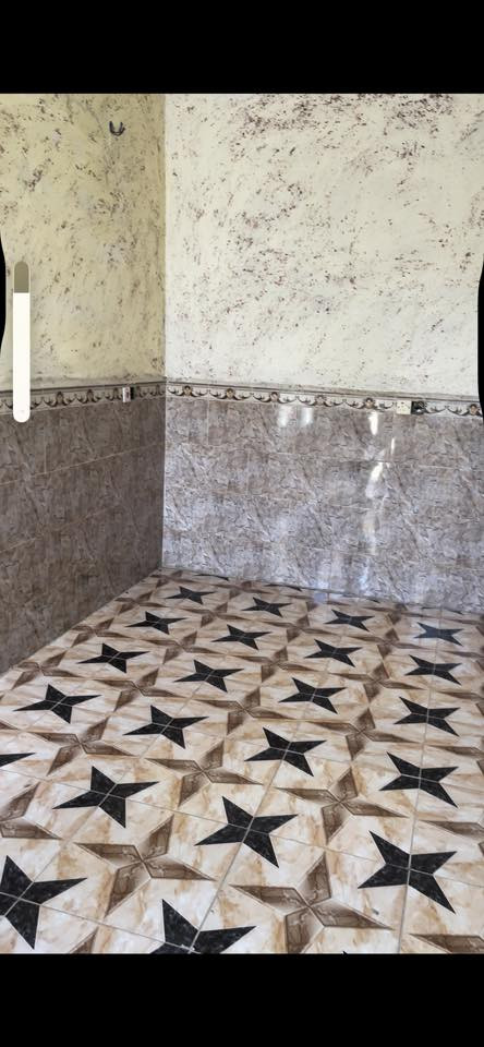 بيت مساحه100م للأيجار في حي الحكيم ة الاستداره الثانيه مقابل اسواق الغدير للأستفسار الاتصال ع هذا الرقم ***********
