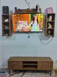 ميز بلازما • نضيف • مستعمل