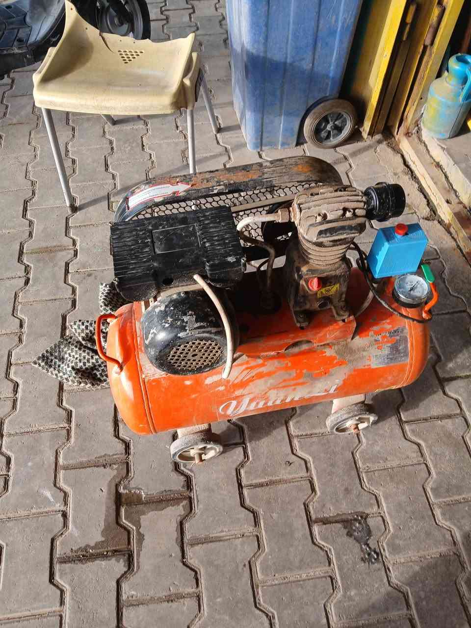 كم بريسر مستعمل الحجم 50  شغال بس بي نتله للبيع


**إذا كنت صاحب هذا الإعلان وتريد حذفه لأي سبب، رجاءا أرسل رسالة إلى الدعم الفني**