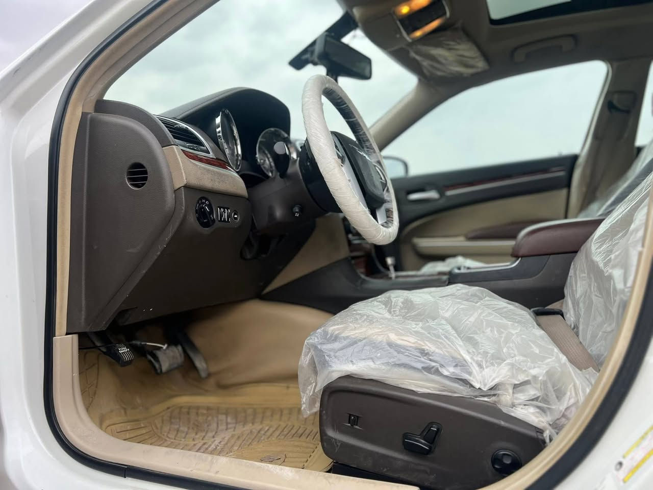 ٢٠١٤ اصل فول مواصفات كصه جنطه عمل باجات ميه بلميه شرط متعرفها مكصوصه داخل خارج جيس كيرمحرك كارتون 
السعر ٦٥ بيها مجال قليل هاتف ***********
