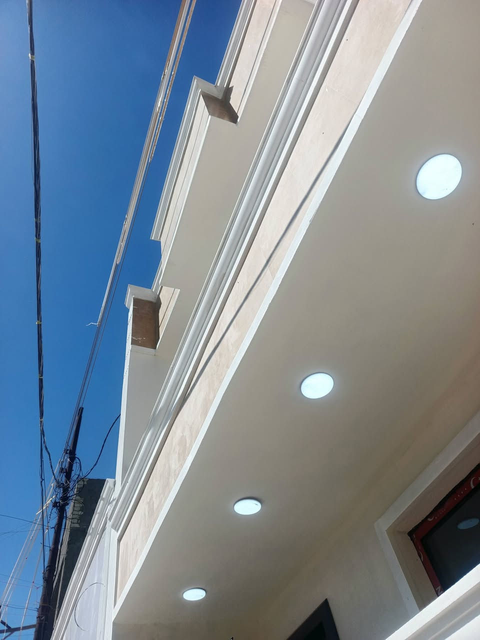 متوفر دار للبيع البوعيثه مجمع العيثاوي 50 طابقين زیر و تجاري قرب مول ادم سعره جدا مناسب
***********
