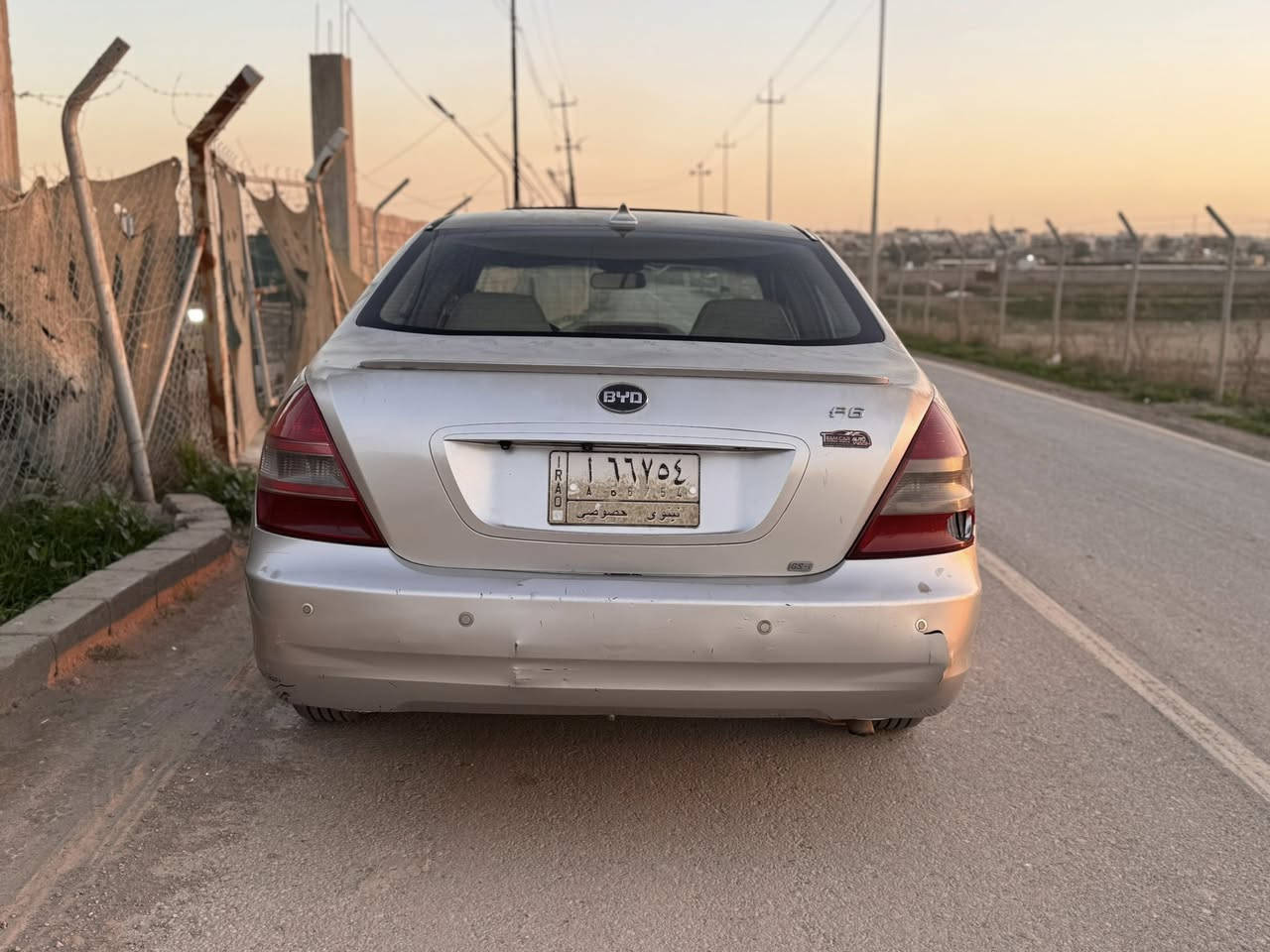 BYD
للبيع بي واي دي 2013 من شركة عد صاحبها سبيرها مانازل ماشية300 نظيفه مكفولة من ضربة وصبغ سيارة حلوة داخلها جديد سي دي شغال كهربائياتها شغالة تبريد تدفئة كله شغال طخم زينون طخم جديد محرك كير بشرط مامفتوح  سيارة ناقصها صبغ وباور فقط وضع شركة فول سيارة كير عادي لاصرف ولانفخ سعر السيارة55 $ وبيها مجال رقم نينوى سيارة مشروع وطني لتواصل على رقم

***********
