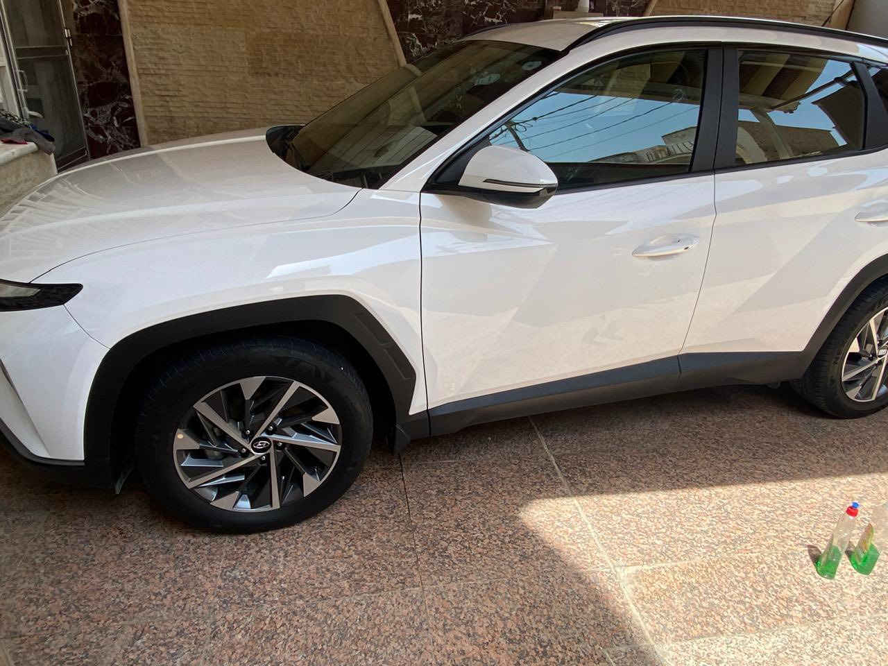 السلام عليكم
توكسان موديل 2021 رقم أربيل أنكليزي باسم شركه 
المواصفات المعروفه للتوكسان السياره ماشيه 54000 
مكان السياره بابل 
للاستفسار اكثر الاتصال 
***********
