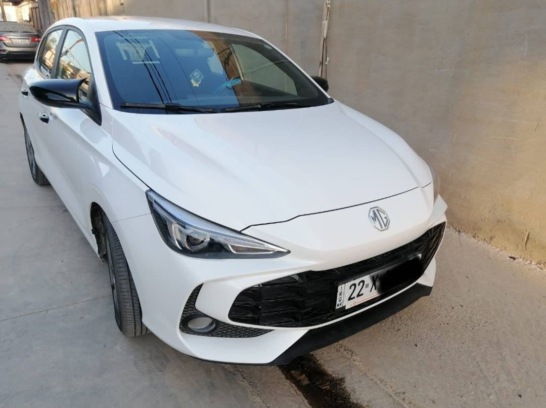 للبيع MG3 
موديل 2025
سياره جديده بيها رصعه مؤشر بالصوره 
مكان سياره كركوك 
سعره 105 بيها مجال 
للاستفسار ***********
