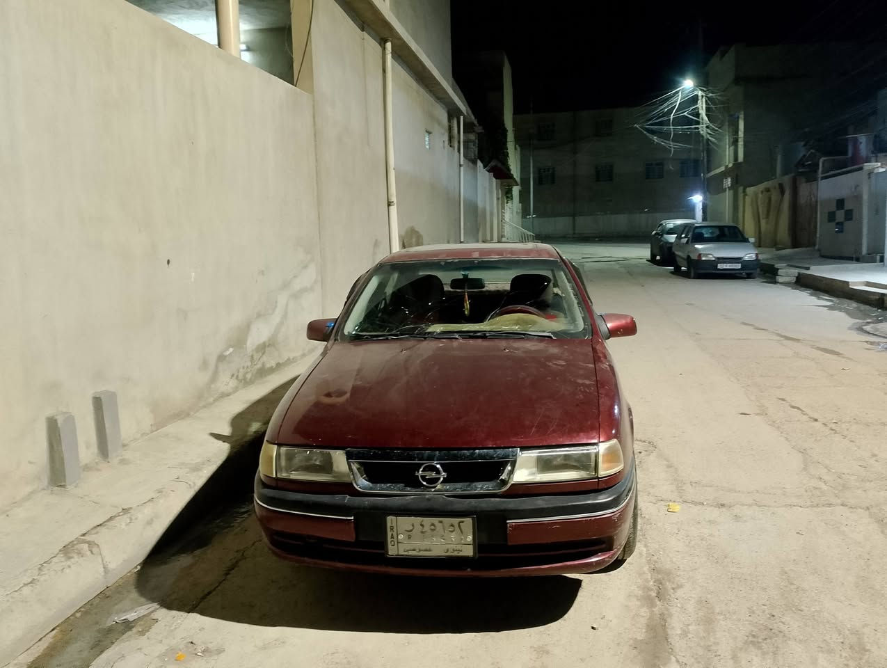 سلام عليكم
اوبل فيكترا للبيع موديل 92 حجم 18.كير عادي تخم تواير جديد ماكينه وكير شرط رقم نينوى دولي كربون بنزين موجود كهربائيات كل شي شغال  شرط وكاله والتحويل 
السعر45 دولار بها مجال للطيبين
مكان تلعفر 
الاستفسار ***********
               ‏‪***********
