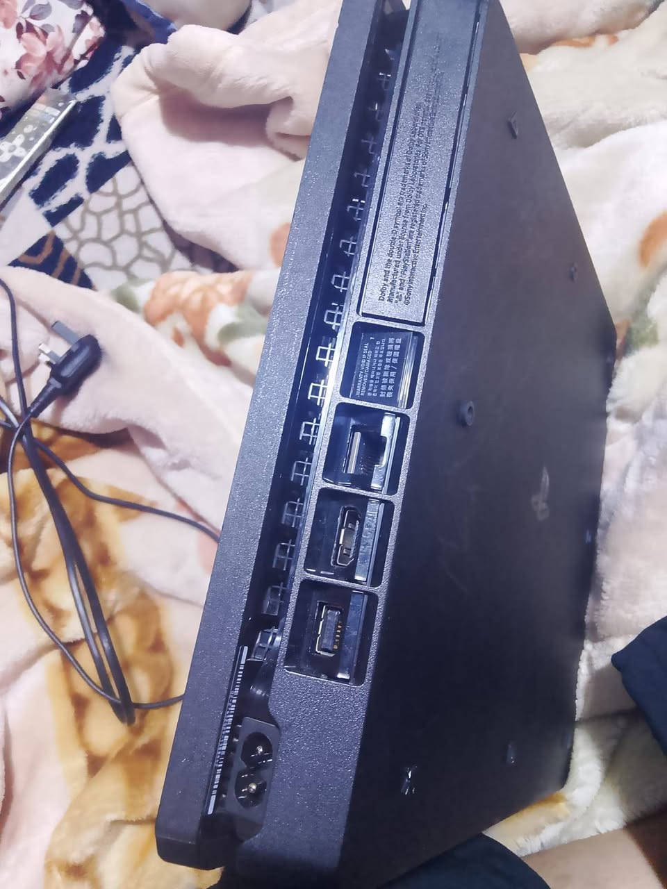 بلي فور للبيع ويا جوستك 1 لامفتوح ولا مصلح شرط الفحص مستعمل قليل جداا السعر 240 وبي مجال 

الرقم: ***********
