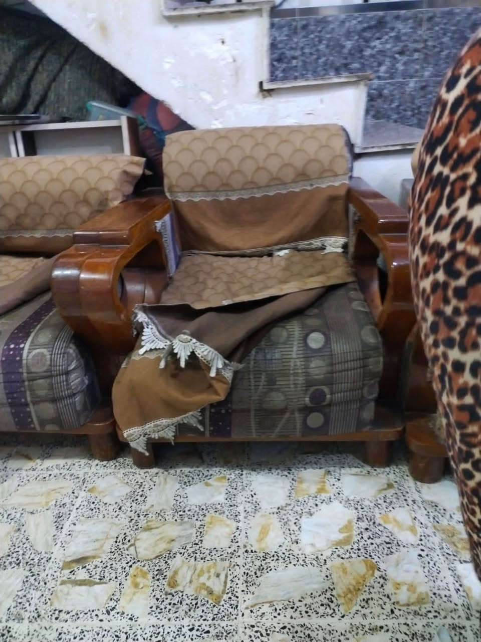 4كراسي تخم البيع 30وبي مجال بصيط المكان حي البساتين قرب شعب


**إذا كنت صاحب هذا الإعلان وتريد حذفه لأي سبب، رجاءا أرسل رسالة إلى الدعم الفني**