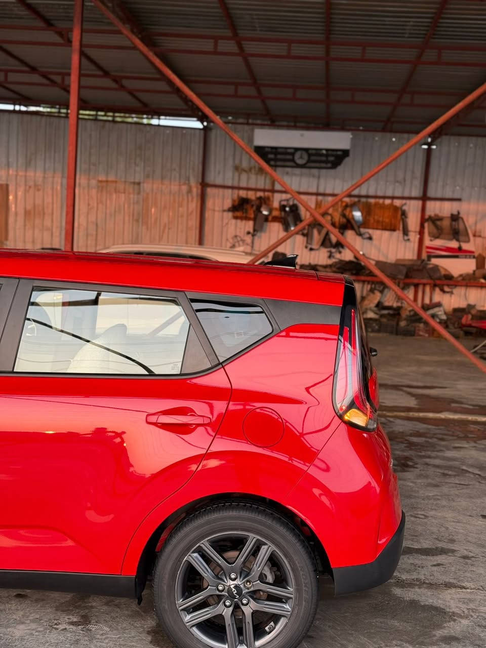 السلام عليكم كيا صول موديل2023باسمي حادث فقط بنيد بدون ارباك السعر167بيها مجال الديوانية ***********
