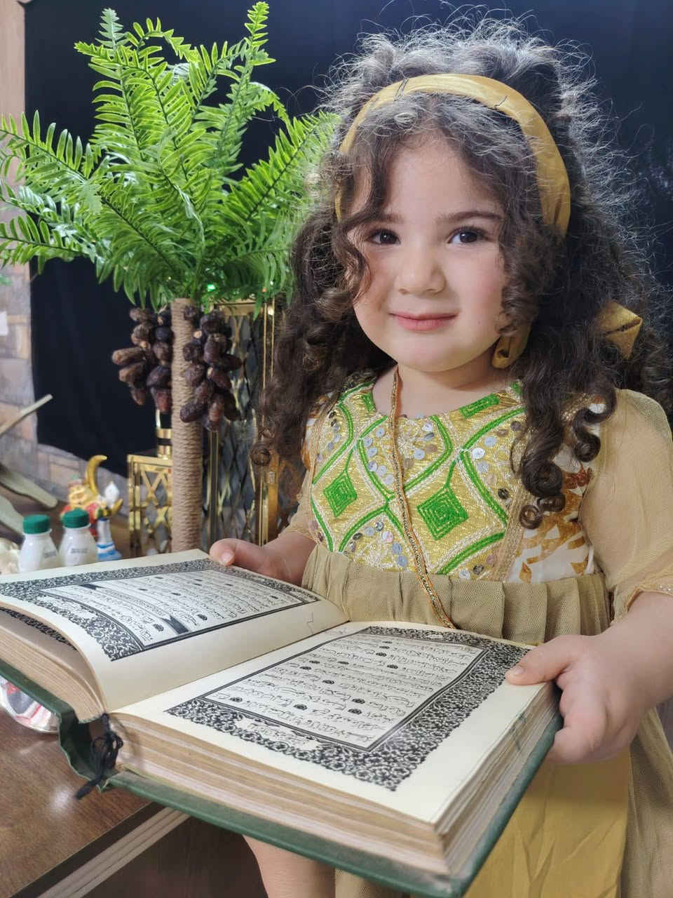 من التراث ماجينا يامجينا لها نكهة في رمضان وتبقى في ذاكرة الأطفال لتذكرهم بقدوم شهر الطاعة شهر التسامح شهر المحبة ....
.....
.....

🔴فئة البنات 🔴

كل رمضان وانتم سالمين وعساكم من عواده🙏🙏❤️❤️

روضة قطر الندى النموذجية الأهلية / الشعب 

العنوان/ الشعب /قرب المحكمة /فرع مطعم نخلة الراشدية
📞‏‪***********‬‏

مستمرين بتسجيل اطفالنا الحلوين ❤❤
