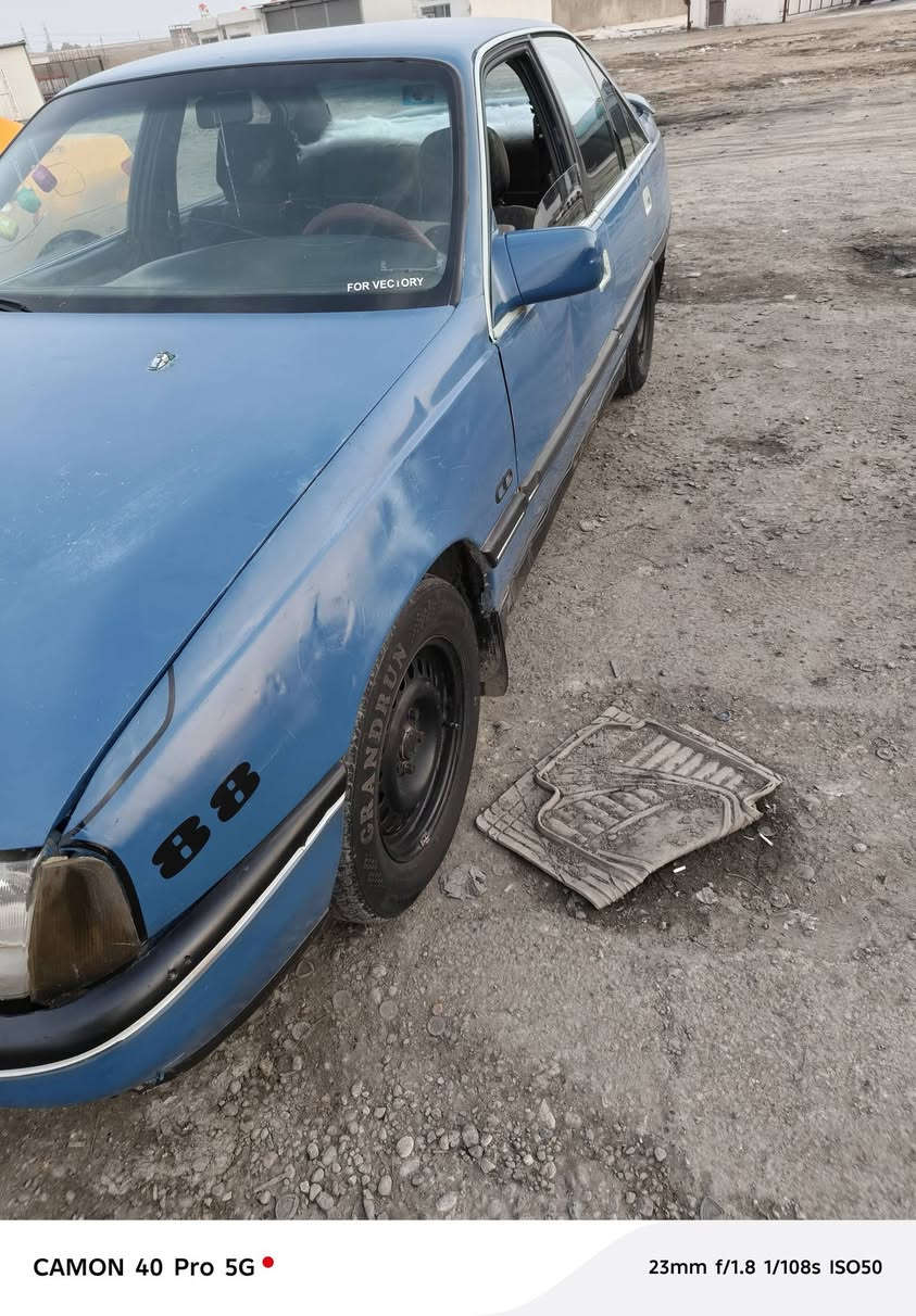 سلام عليكم سياره للبيع اوميكا مدير ٨٨  محرك كير أكسل صدر كهربائية كله شرط مابيه لا ضربه وله خياس كل معمر      بطاقة بنزين بيه سنويه ل ٣٠هزه جديده 
شرط تحويل 
***********
رجا إذ مو شراي لا تخابر وله تدخل خاص سعر ٢٨بيه مجال 
سعر ٢٨بيه مجال  
مكان سياره كركوك
