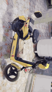 سلام عليكم دراجه شحن 
حجم14
موديل2014
4باتري 
شاحنه
ئشاير يمين يسار 
مكاني بغداد المحموديه حي العسكري
رقم ***********
رقم ***********
السعر 150الف وبيهه مجال للشراي
