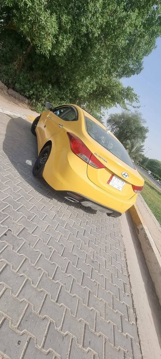 سلام عليكم سياره الانتره ٢٠١٣ لبيع خليجي بدون حادث بس دعايه مبدله  سياره باسمي رقم نكلزي بغداد سياره فول مواصفات عده بصمه مكينه سياره جديده شاديها قبل فتره الا تنقيص والا تبخير الصدر أمامي كله جديد منضومه تبريد جديده تخم تاير جديد سياره جاهزه على اخر حبايه مناقصه شي كبل للشارع مكان بغداد السعر ١٠٧ بيها مجال رقم ***********
