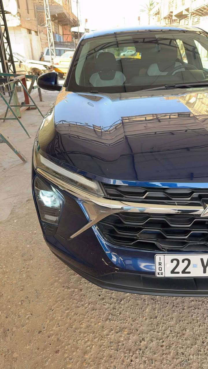 سلام عليكم شوفرليت تراكس امريكي موديل 24 رقم اربيل 
ضرب بس بنيد صور حداث موجوده مكانه قادسيه 
موصفات 
 تدفئه تبريد 
كشنات تدفىه تشغيل عن بعد.
تحكم ستيرن 
شاشه كبيره بلوتوث 
كامره خلفيه 
رادار تحديد مسار سعر 137 
ستفسار ***********
