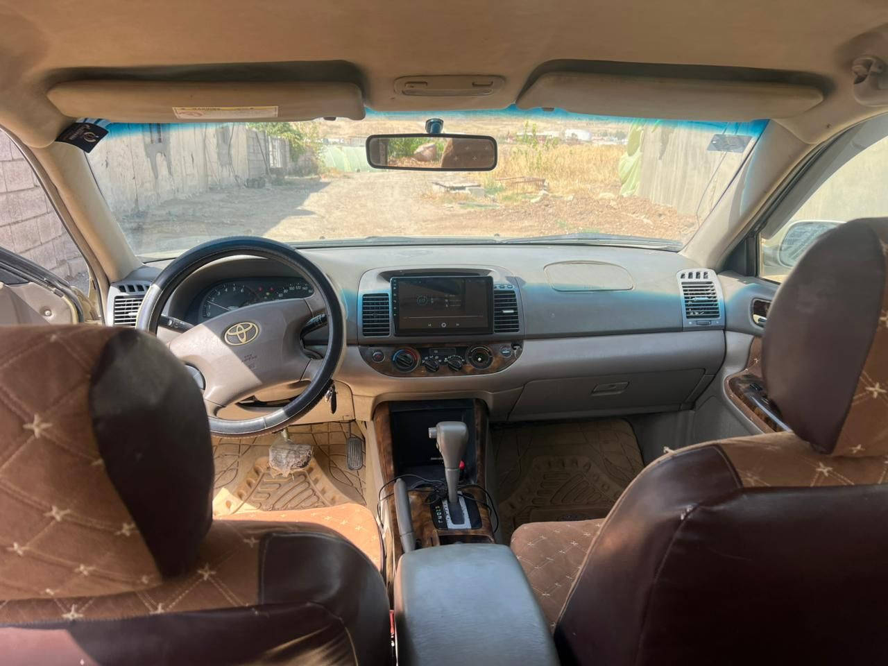 للبيع فقط اعتذر عن العودة والاقساط
كامري موديل ٢٠٠٣ خليجي محرك ٦ رقم بغداد دولي كير محرك حداديه تبريد بيها صبغ حزام فقط هزه جديده سنويه جديدة 
السعر ٨٥ ورقه مكانها الضلوعيه
رقم صاحب السياره ***********
