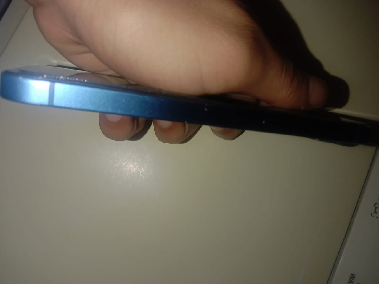 بيع او مراوس ب12 برو ماكس لمهم ايفون 13 عادي بي فطر بشاشه ممبين تقريبا ووماثر ع لمس بطاريه خدمه ما مبدله اصليه مال شركه ميصرف ابد  فيس ايدي شغال 
وكلشي بي شغال سعر 310 واتساب ***********
