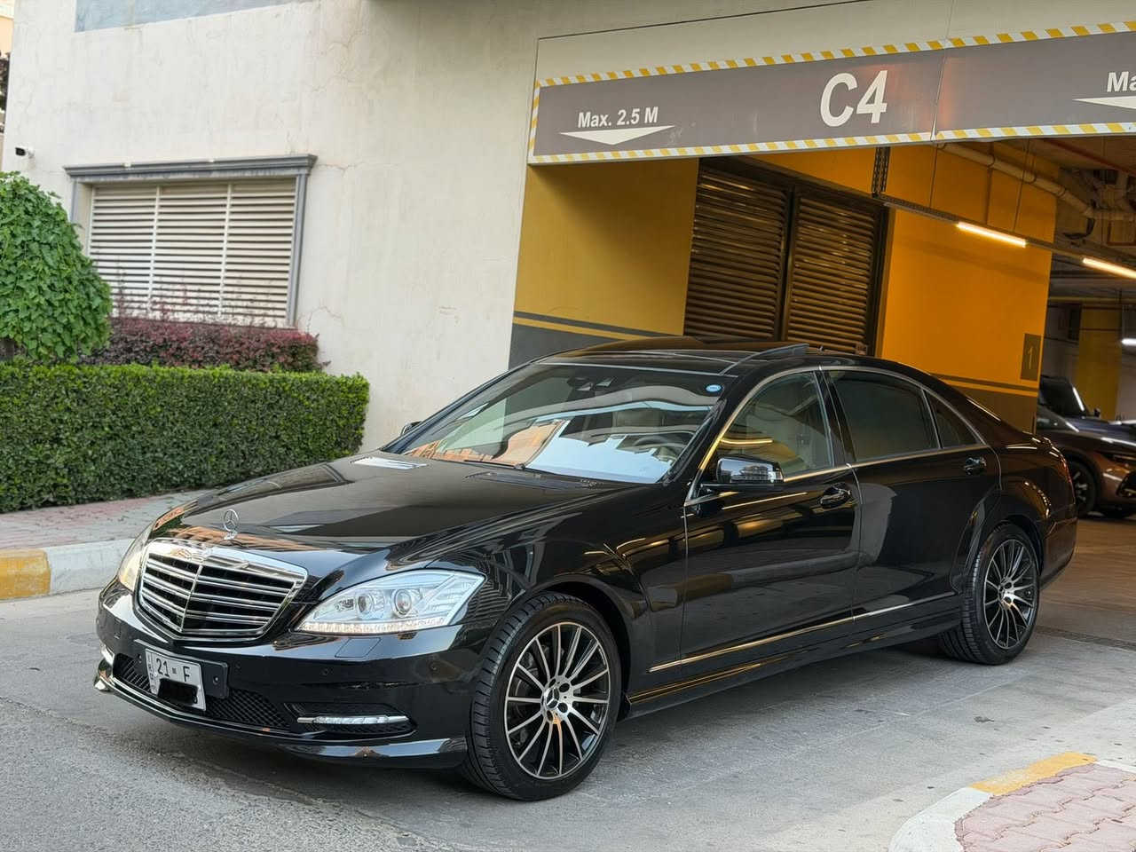 السعر:: اترك تعليق يصلك السعر تلقائيا 💵💵

مارسيدس S350 موديل 2011 بۆدی AMG خليجي صفر شركه سردار ضمان محرك 6 سلندر عادى مرغوب بنزين فول مواسه فات 
بدون صبوخ سياره محرك گير مامفتوح بشرط فحس
( پانۆراما ،داخل بيجى ، تحديد مسار شارع  نازۆر  خمس پردات   اوتو استوب   باركين   داخل فورميكا   كشنات امامى و خلفى مساج    شاشه   كامره    تلفون    قاصه اوتو هولد  حساسات امامي والخلفي   كشنات واستيرن كهربائي  گير استيرن) سنويه ورقم كله جديد كهرباى كل بشرط سياره 

رقم موبايل :*********** 
عنوان : سليمانيه
