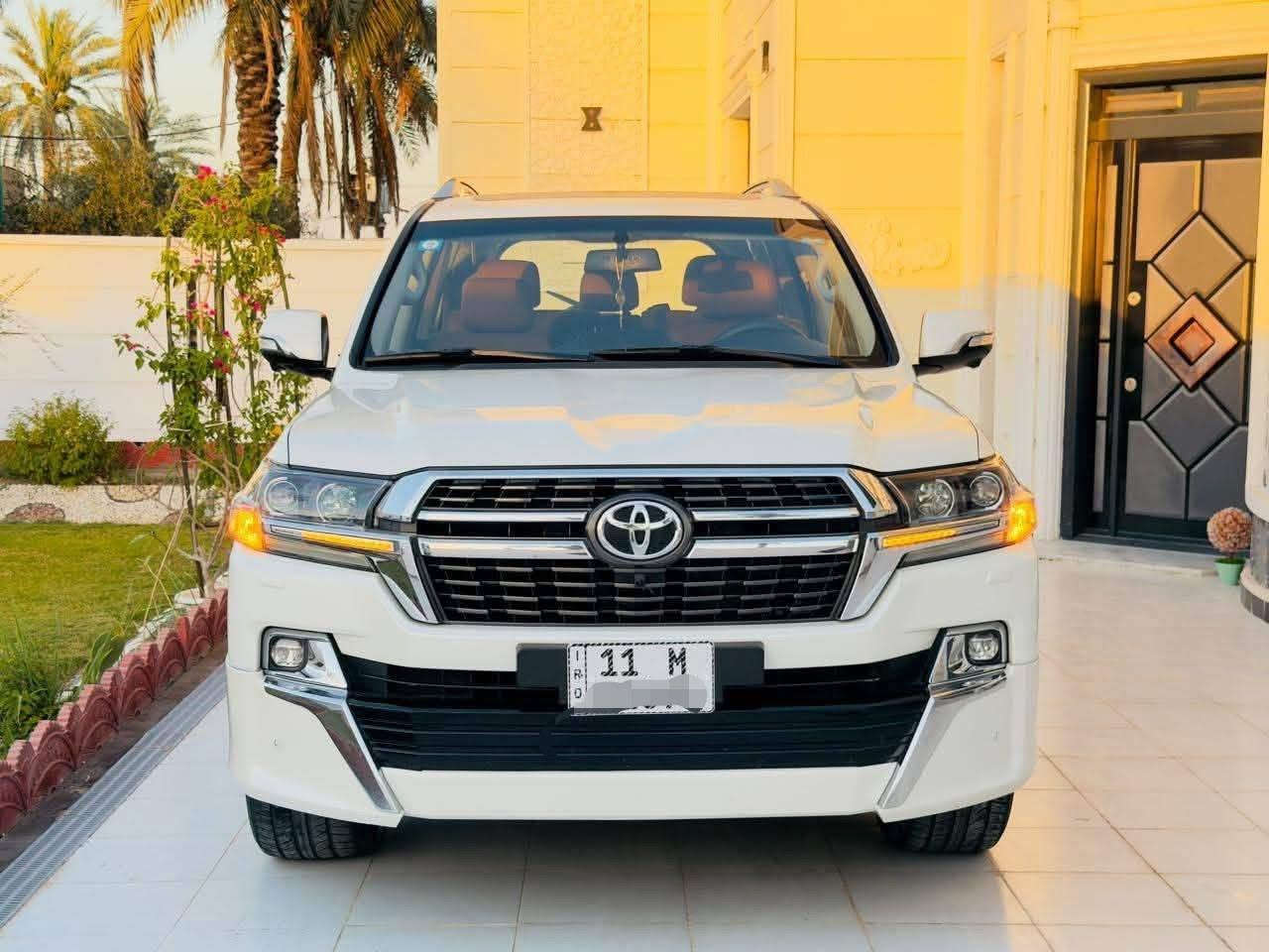 السلام عليكم

لاندكروز GXR 2021 بحريني 

8 سلندر 

رقم بغداد الجديد

صندوك كهرباء اصلي 

اشاير LED

ايربكات 

كراسي كهرباء 

شاشة جبيرة 

بصمة ابواب 

دبل ماوس 

داخل مشمشي 

ماشية 59 الف حقيقي

ومعروفة مواصفاتها 

السيارة جديدة كلش مكفوله كفاله عامة من جميع النواحي

السعر :538 وبيها مجال بسيط

للإستفسار الاتصال على الارقام *********** او ‭***********
