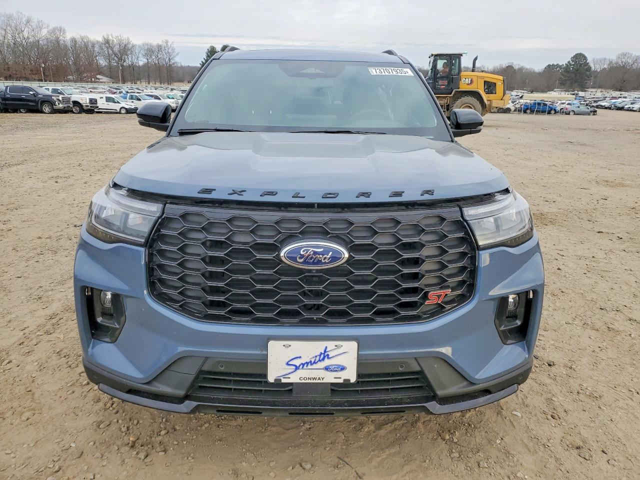 🚨 تنويه مهم
هذه السيارة معروضة في المزاد الأمريكي 🇺🇸
والمزايدة والشراء تتم عن طريق مكتب الباخرة للمزادات 🇮🇶
🔥 تدخل بكتاب الشهداء
───────────────
🚗 نوع السيارة:2025 FORD EXPLORER ST
📅 تاريخ المزاد:الاثنين 02-03-2026
💰 السعر: يتحدد داخل المزاد
📊 الممشى:17134 ميل فعلي
🛠️المحرك: 6 سلندر / 3 لتر
───────────────

🔥 مجاناً مجاناً مجاناً
📄 تقرير كارفاكس مجاني بدون أي مقابل
───────────────

🚗 سحب السيارة خلال 24 ساعة من وقت التسديد
💸 حسابات مخفّضة وعمولات أقل من السوق
───────────────

🚢 الشحن متوفر من:
🇺🇸 🇨🇦 جميع الولايات الأمريكية والكندية
➡️ شحن مباشر إلى العراق
➡️ العقبة – جبل علي – ميرسين
───────────────

🛃 تخليص كمركي كامل من ميناء أم قصر
🏔️ تخليص كمركي إلى إقليم كردستان
🇯🇴 شحن مباشر إلى عمّان (العقبة)
🇹🇷 شحن إلى ميناء ميرسين – تركيا
───────────────

🏢 فروع الشركة:
📍 الفرع الأول: بغداد – السيدية – الإعلام
📍 الفرع الثاني: الإمارات العربية المتحدة – الشارقة – الصناعية 4
───────────────

👥 مجموعة البيع والشراء:
https://www.facebook.com/share/g/17pXXBgeeU/?mibextid=wwXIfr

───────────────

🎵 TikTok:
https://www.tiktok.com/@al_bakhera?t=8qGOLioZlVE&_r=1

───────────────

📞 للاستفسار والتواصل:
+9647739115599


**إذا كنت صاحب هذا الإعلان وتريد حذفه لأي سبب، رجاءا أرسل رسالة إلى الدعم الفني**