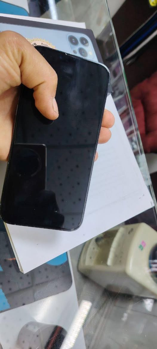 ايفون 13 pro max لون بحري ذاكرته 256مكفول   من كلشي بطارية 80 الستفسار ***********
