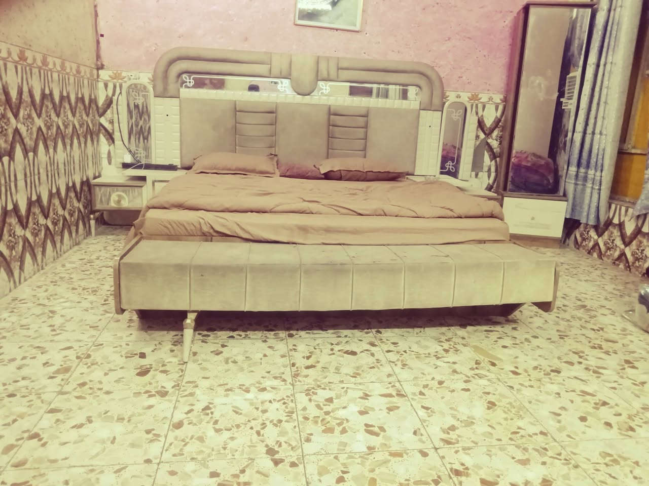 غرفه 650  جبيره 9قطع يرادلهة ترتيب  *********** بغداد مدينه الصدر
