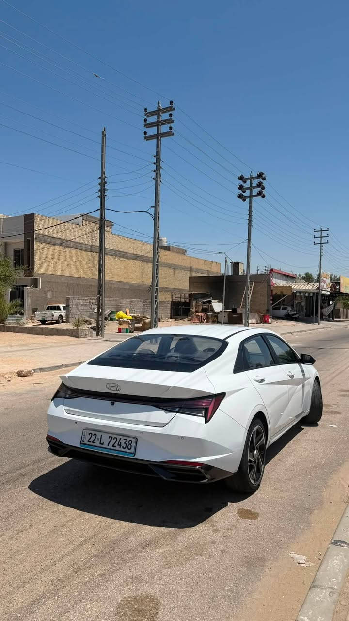 سلام عليكم 
هونداي النترا 2021  كوري مو صيني 
فول عده الفتحه بصمه رادار تحكمات 
بيه قطعتين وربع بدون دواخل 
ماشيه 110km 
مكان نجف حي جامعه ***********
