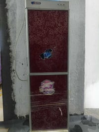 براد ماء يشتغل حار وبارد وبيه ثلاجه  07783868373 واتساب