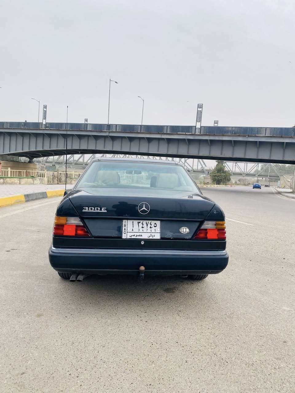 السلام عليكم مارسدس دب موديل 1991 السياره جاهزه من كلشي لا صبغ ولا حادث كله ع وضع الشركه كير محرك بلادي صدر كله بشرط السياره ماشيه 300 احلى من الصور مكان السياره ديالى بعقوبه الاتصال ع رقم الهاتف
***********
