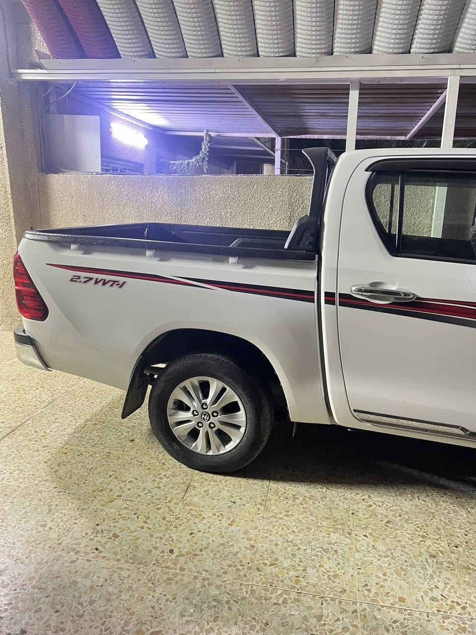 السلام عليكم بيكم هايلوكس موديل2025ماشيه31كفاله عامه رقم بغداد سعر307مكان بغداد الدوره***********
